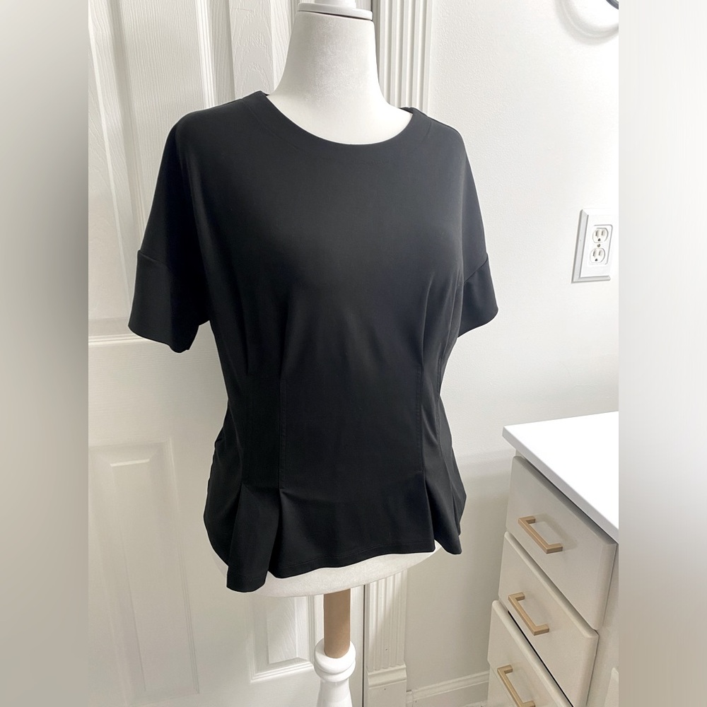 Banana Republic black pleated shirt. Size Lg.